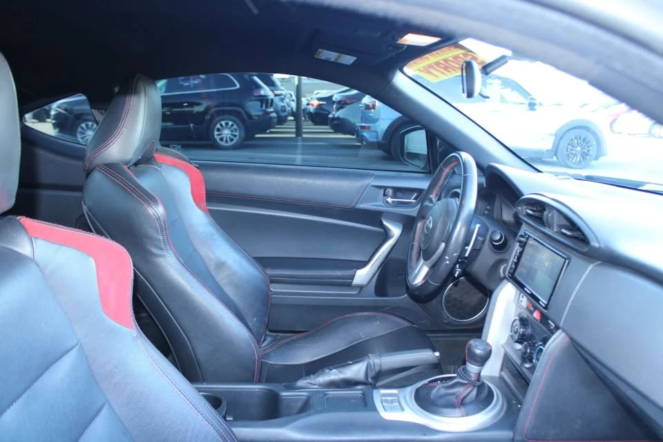 2016 Scion FR-S - Image 18 of 19