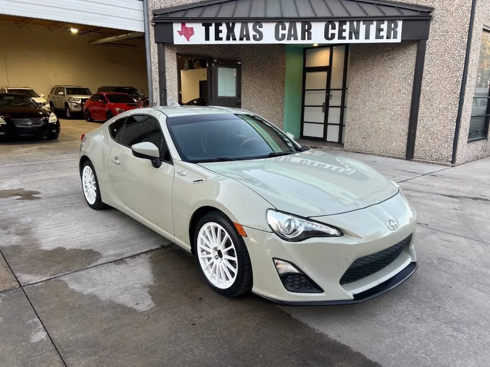 2016 Scion FR-S - Image 3 of 13