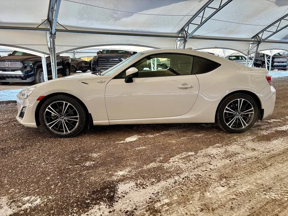 2016 Scion FR-S - Image 2 of 10