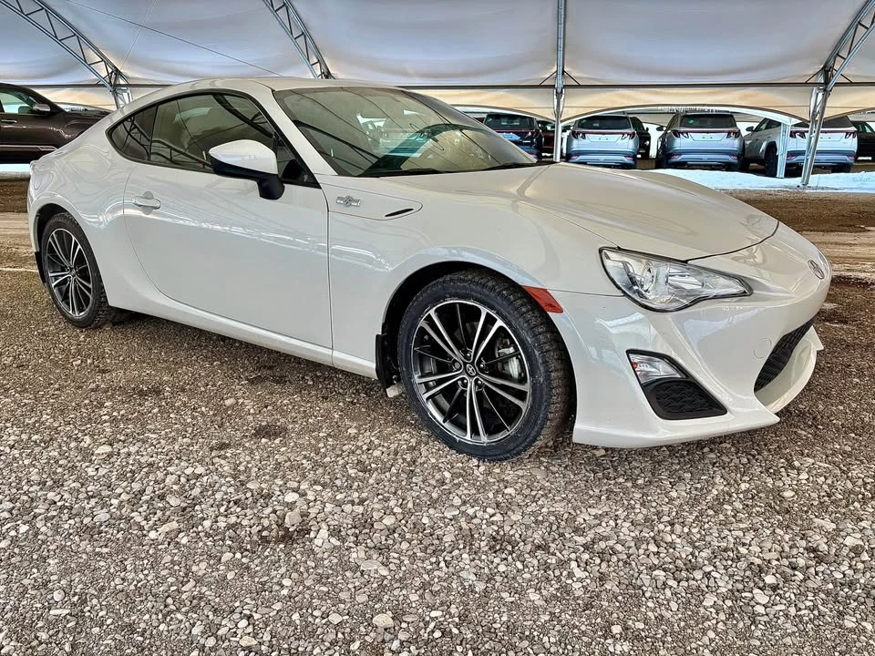 2016 Scion FR-S - Image 7 of 10