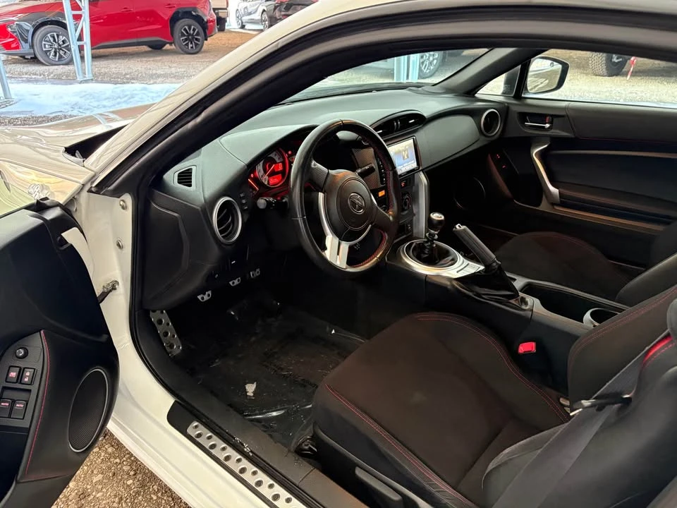 2016 Scion FR-S - Image 9 of 10