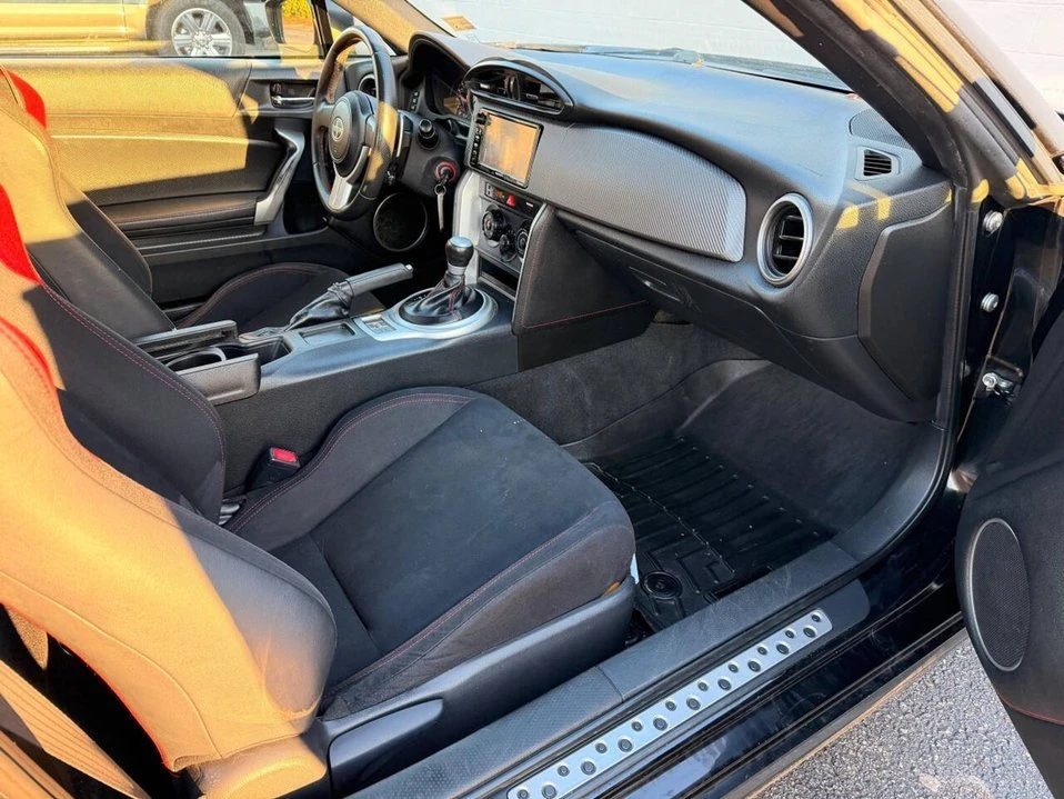 2016 Scion FR-S - Image 18 of 19