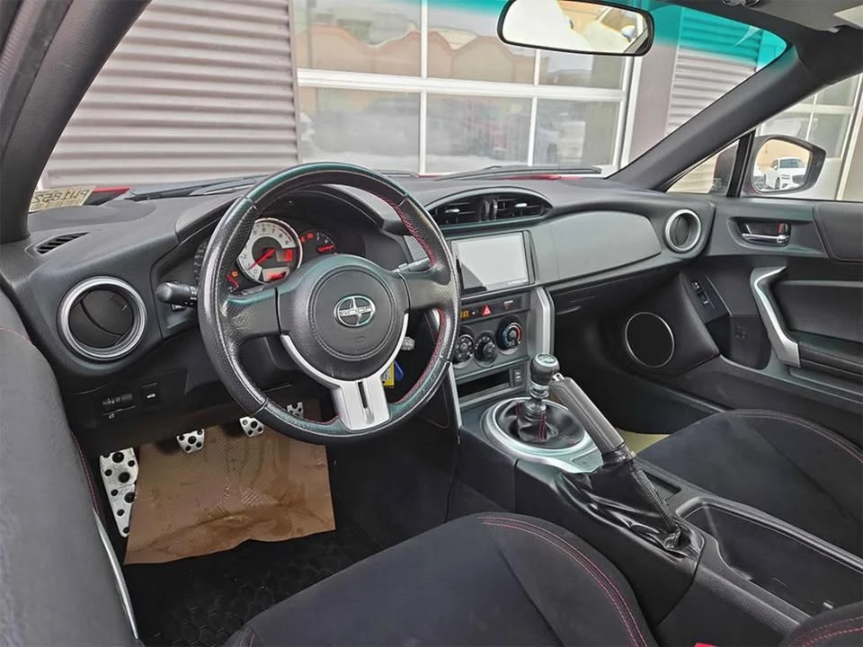 2016 Scion FR-S - Image 8 of 15
