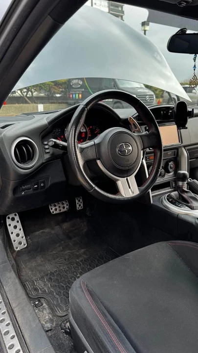2016 Scion FR-S - Image 16 of 20