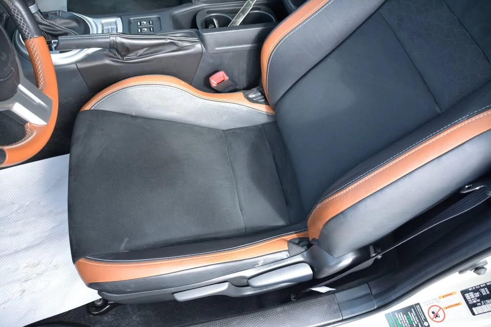2016 Scion FR-S - Image 12 of 13