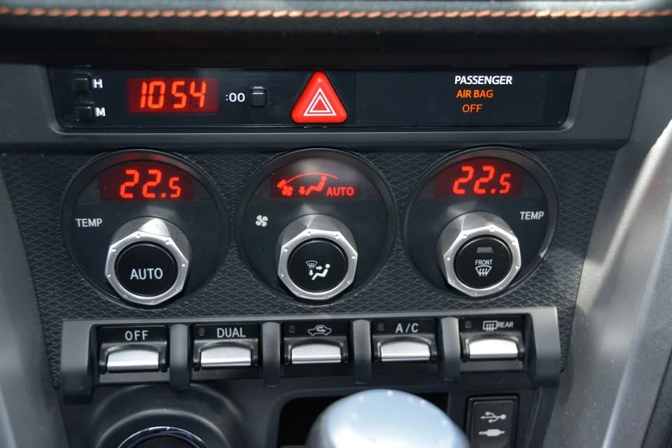 2016 Scion FR-S - Image 10 of 13