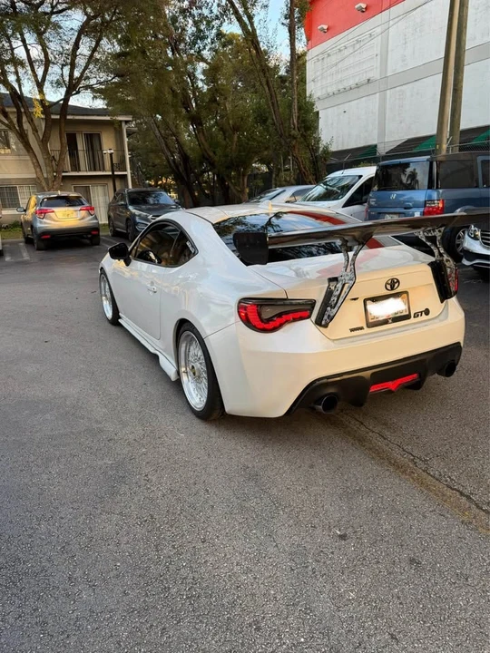 2016 Scion FR-S - Image 10 of 20