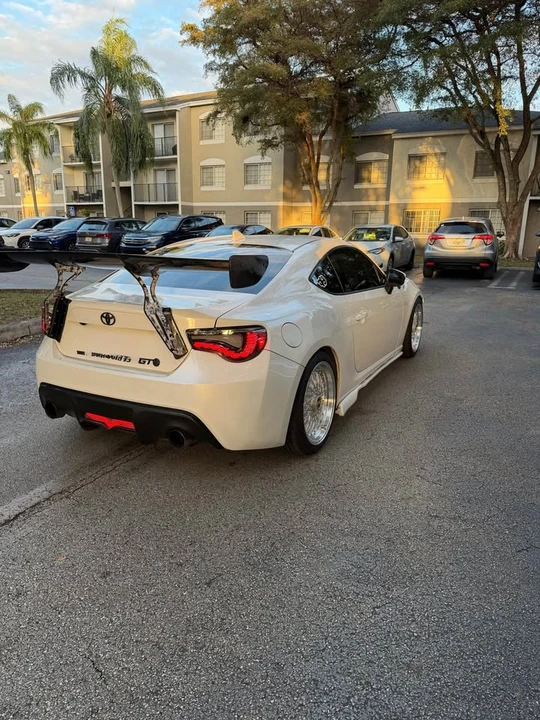 2016 Scion FR-S - Image 16 of 20