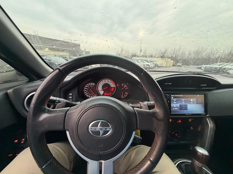 2016 Scion FR-S - Image 7 of 8