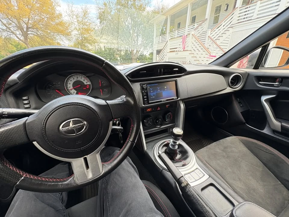 2016 Scion FR-S - Image 8 of 13