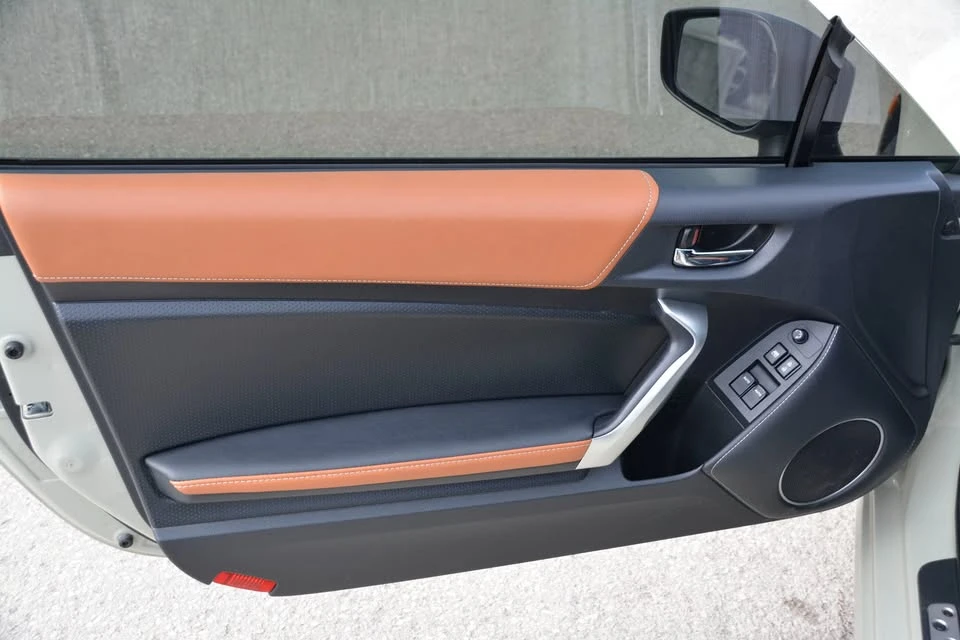 2016 Scion FR-S - Image 11 of 13