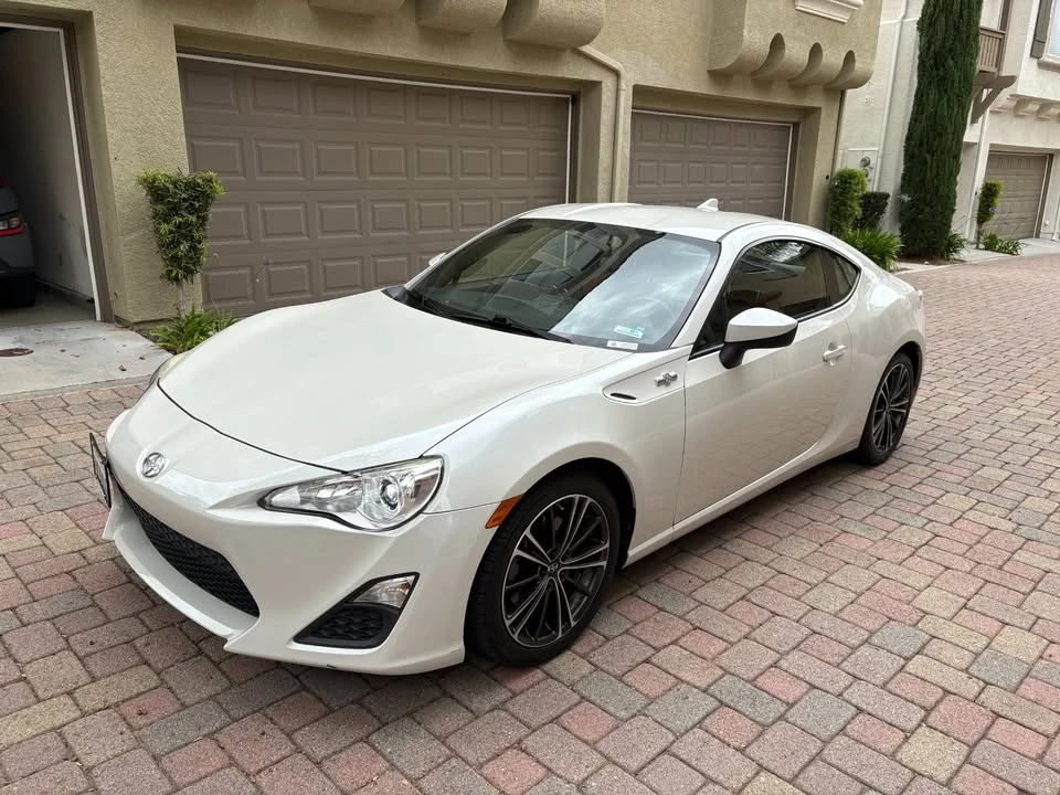 2016 Scion FR-S - Image 3 of 13
