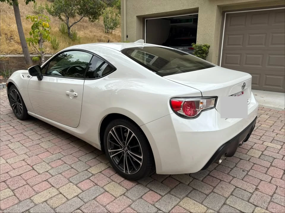 2016 Scion FR-S - Image 5 of 13