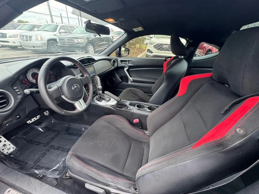 2016 Scion FR-S - Image 10 of 11
