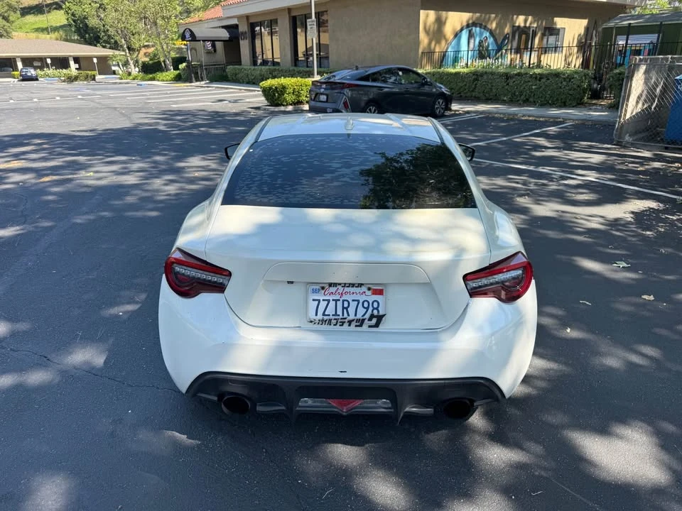 2016 Scion FR-S - Image 4 of 17