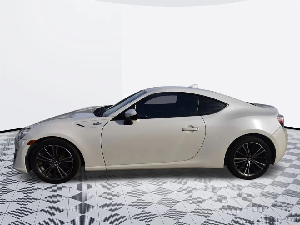 2016 Scion FR-S - Image 5 of 11