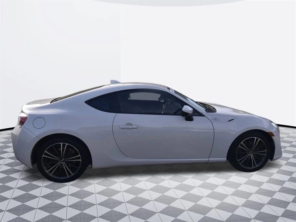 2016 Scion FR-S - Image 2 of 11