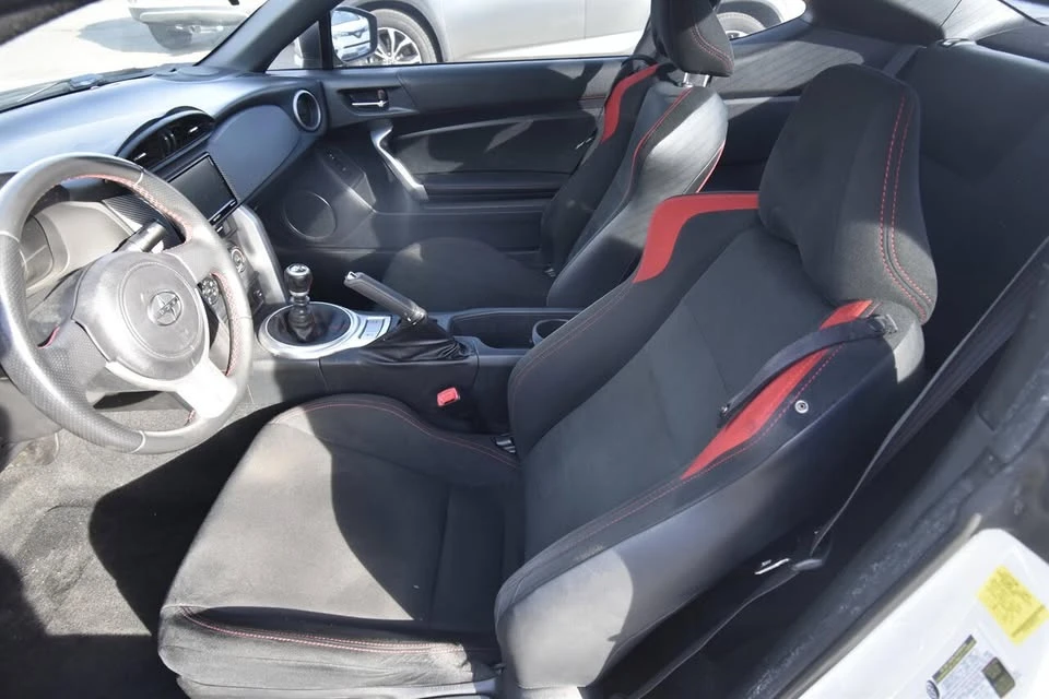 2016 Scion FR-S - Image 7 of 11
