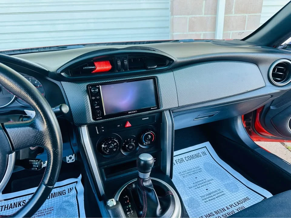 2016 Scion FR-S - Image 17 of 18