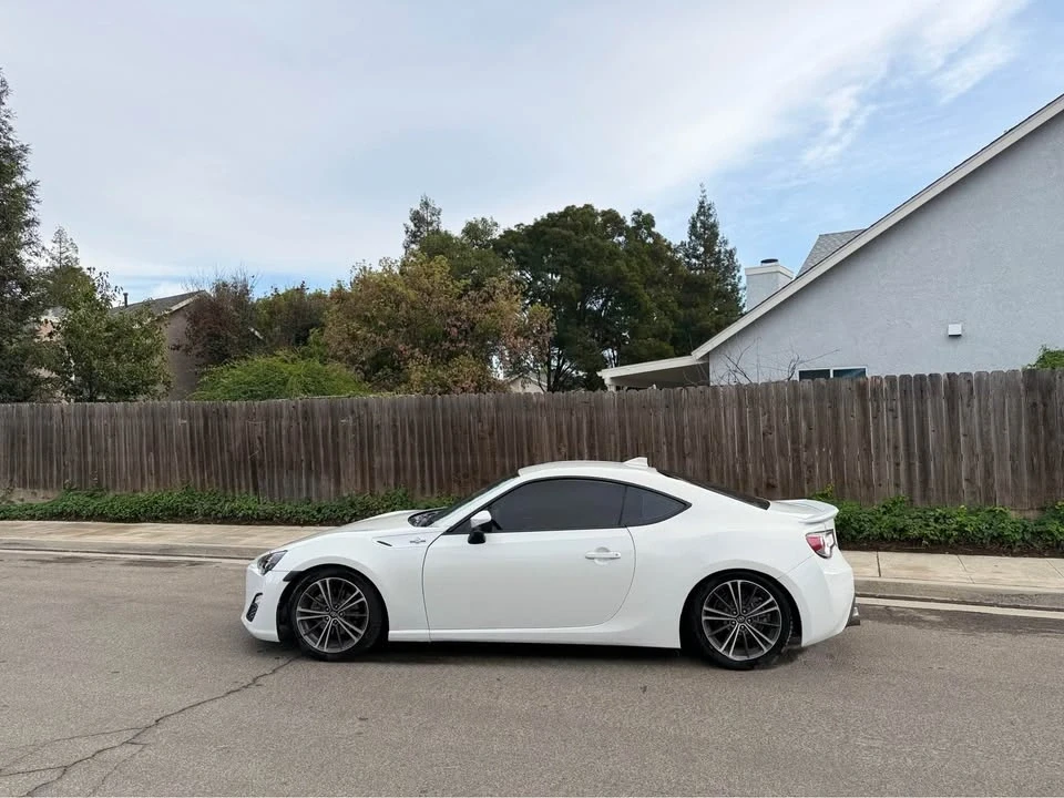 2016 Scion FR-S - Image 8 of 9