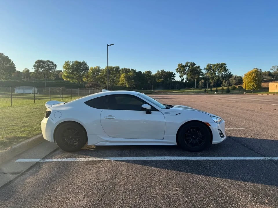 2016 Scion FR-S - Image 5 of 9