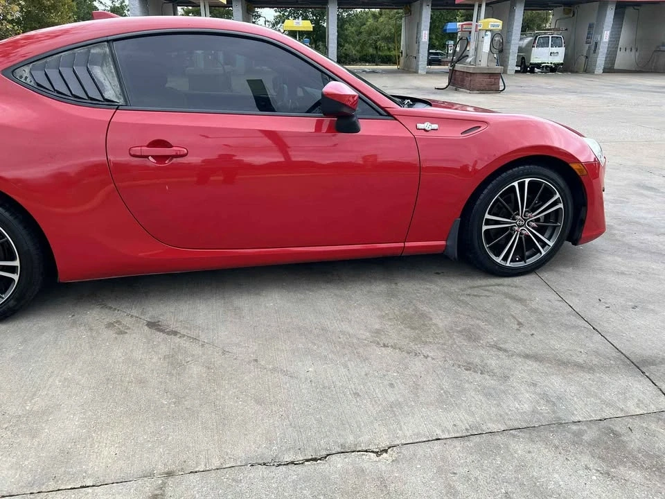 2016 Scion FR-S - Image 4 of 8