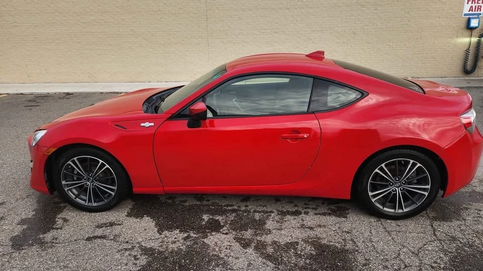 2016 Scion FR-S - Image 3 of 12