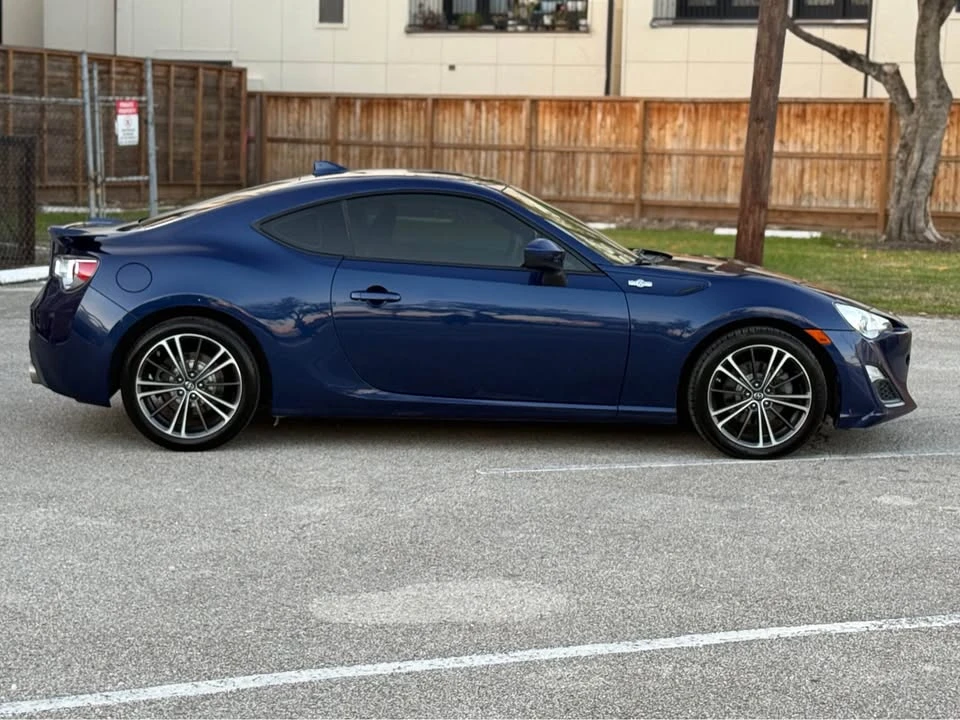 2016 Scion FR-S - Image 4 of 17