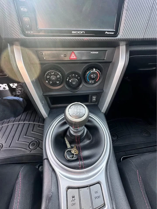 2016 Scion FR-S - Image 10 of 14
