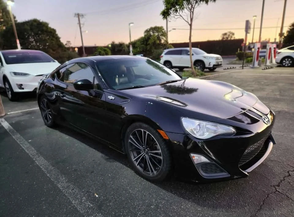 2016 Scion FR-S - Image 4 of 10