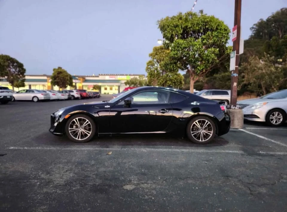 2016 Scion FR-S - Image 3 of 10
