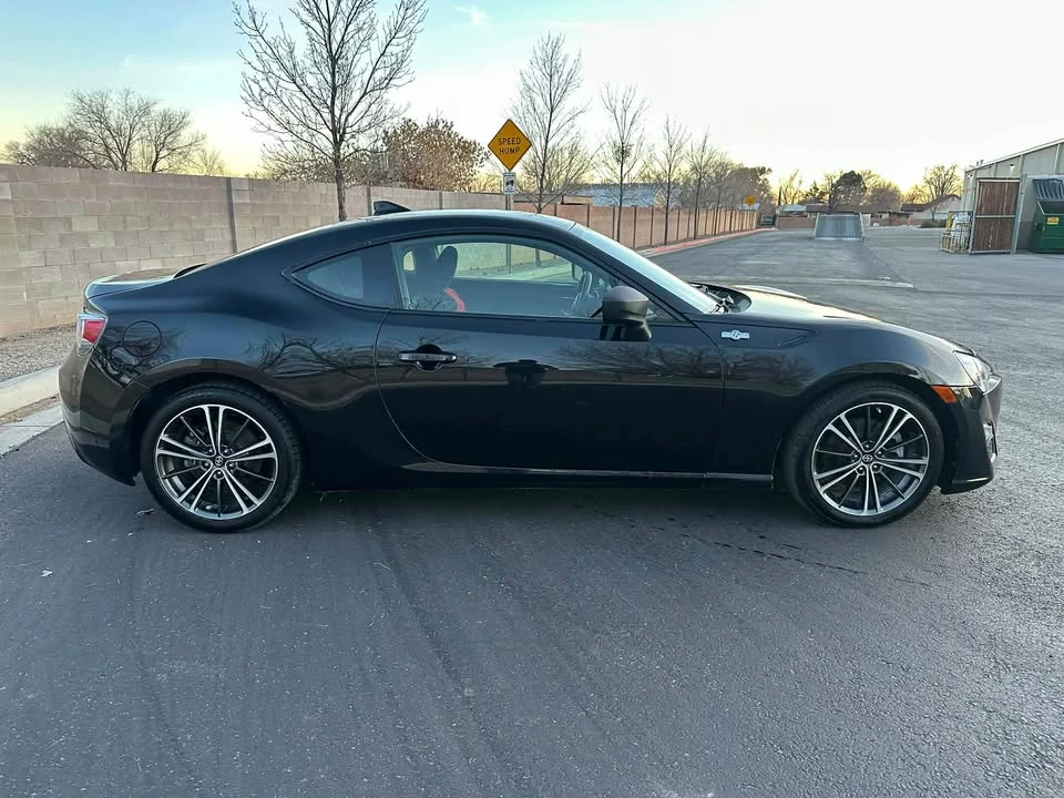 2016 Scion FR-S - Image 6 of 11