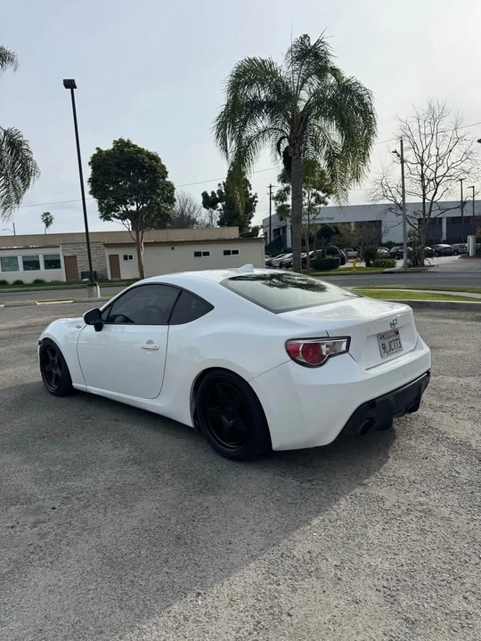 2016 Scion FR-S - Image 5 of 11