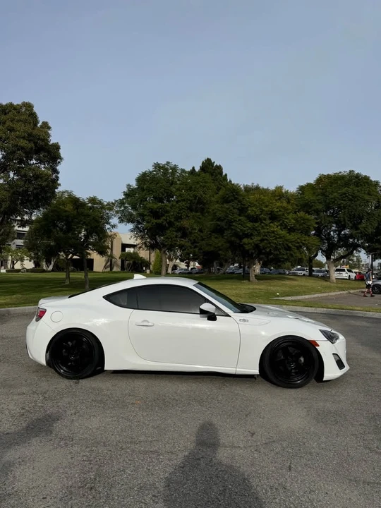 2016 Scion FR-S - Image 3 of 11