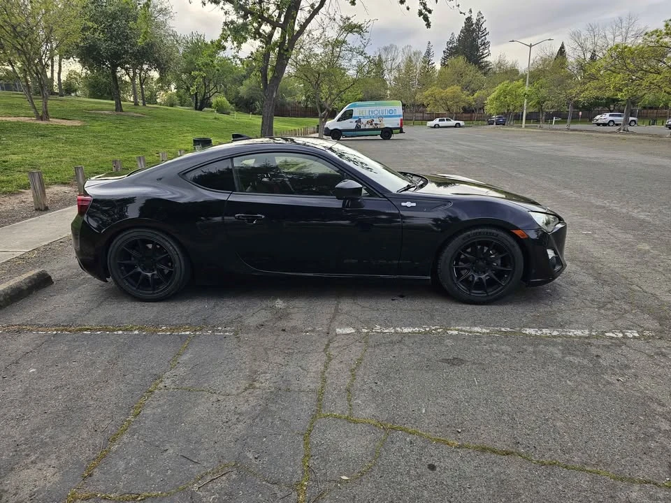 2016 Scion FR-S - Image 2 of 9