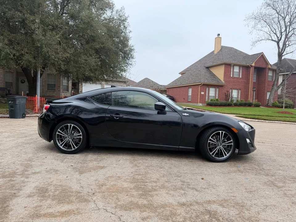 2016 Scion FR-S - Image 4 of 17