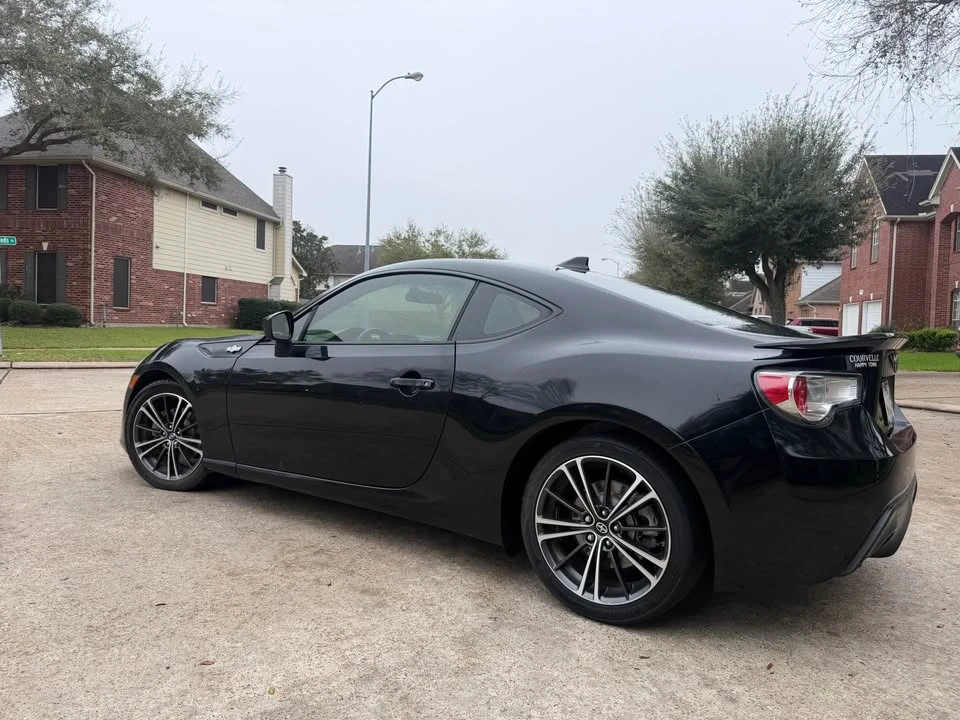2016 Scion FR-S - Image 7 of 17