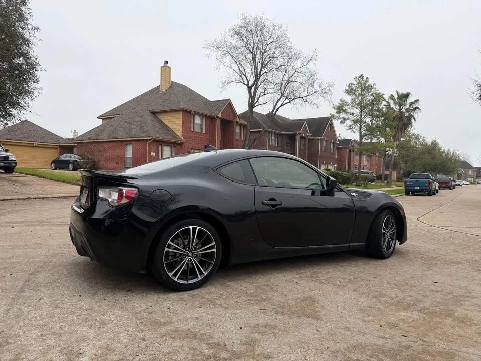 2016 Scion FR-S - Image 5 of 17