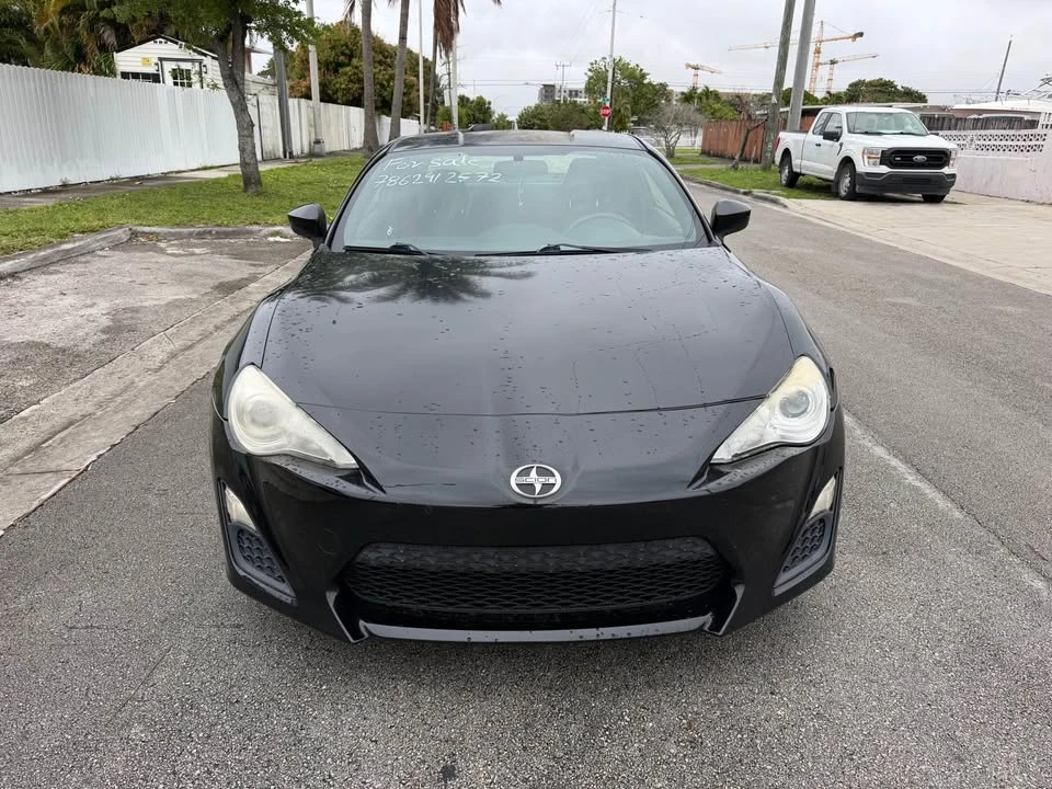 2016 Scion FR-S - Image 5 of 10