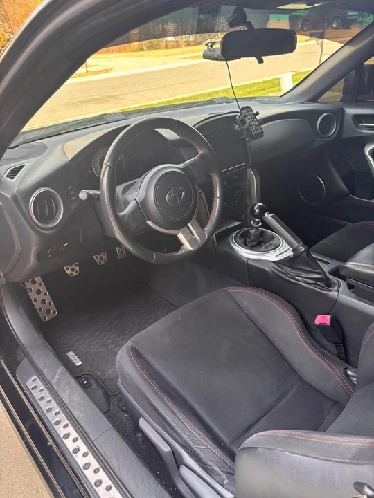 2016 Scion FR-S - Image 5 of 9