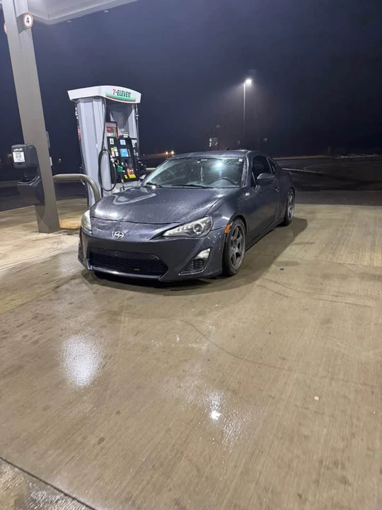 2016 Scion FR-S - Image 2 of 6
