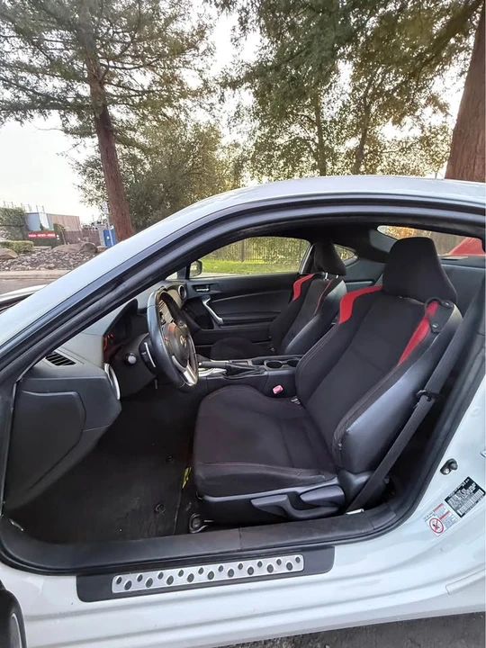 2016 Scion FR-S - Image 7 of 14
