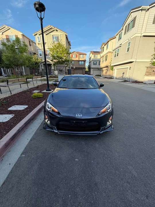 2016 Scion FR-S - Image 2 of 20