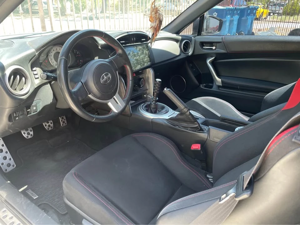 2016 Scion FR-S - Image 5 of 6