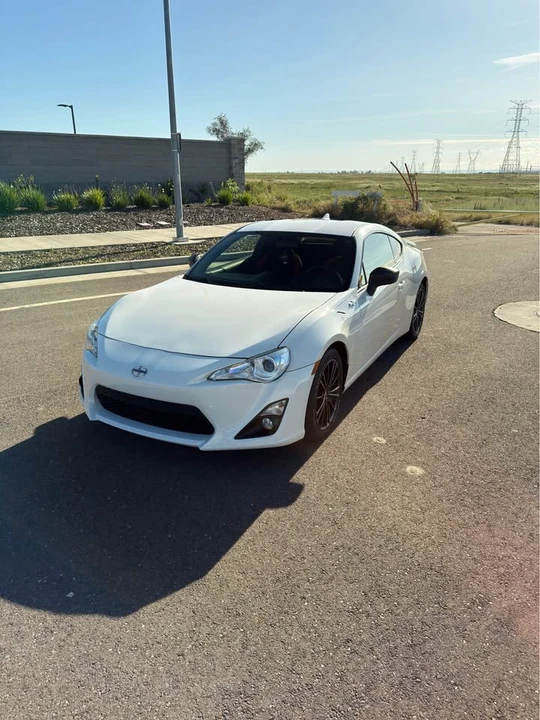 2016 Scion FR-S - Image 3 of 11