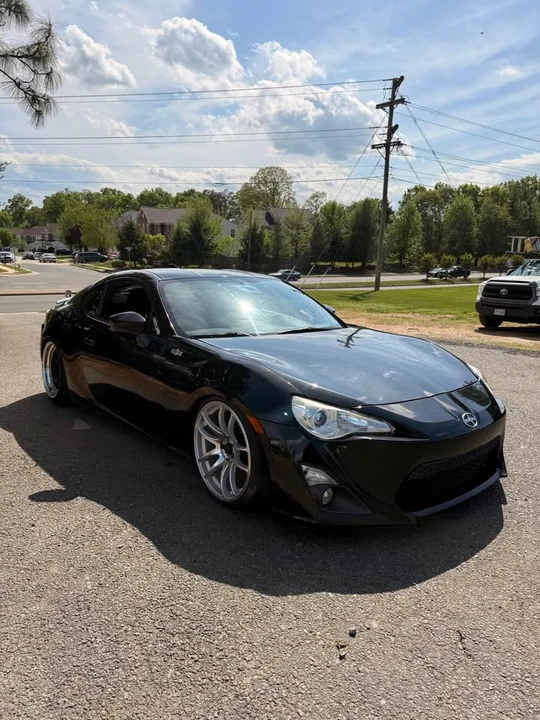2016 Scion FR-S - Image 2 of 7