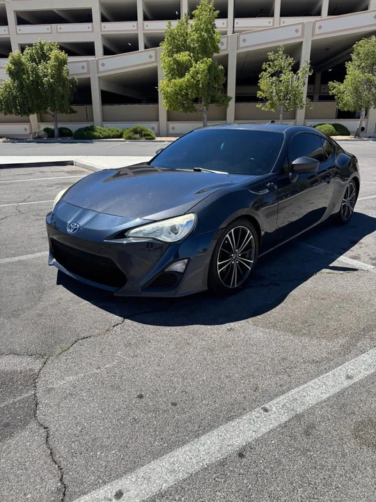 2016 Scion FR-S - Image 2 of 13