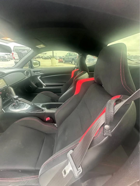 2016 Scion FR-S - Image 5 of 6