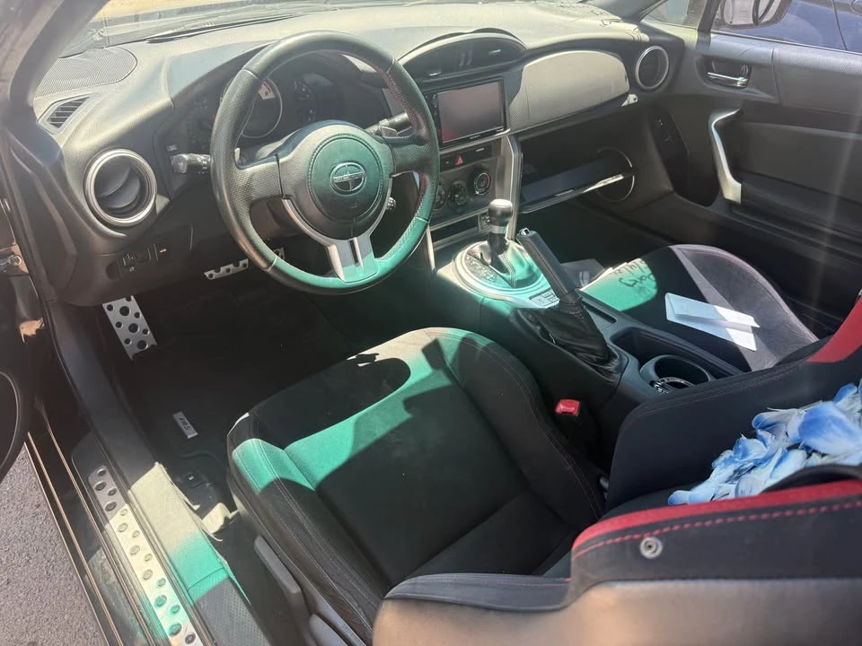 2016 Scion FR-S - Image 2 of 5