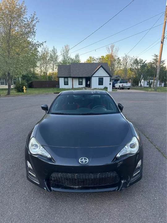 2016 Scion FR-S - Image 2 of 10